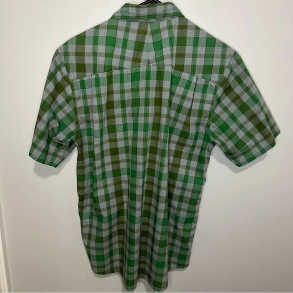 Men’s The North Face Size Small Green Short Sleeve Plaid Button Shirt‎
